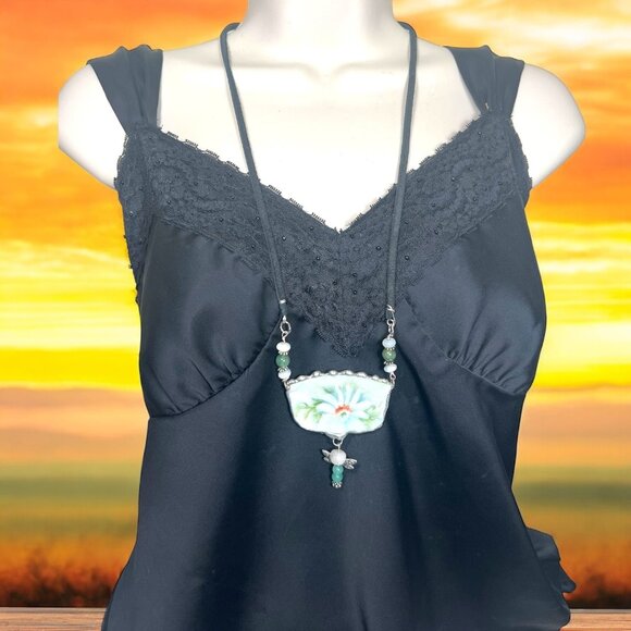 Broken China Pendant Necklace With Jade Dragonfly Charm & Silver Metalwork - Picture 3 of 10